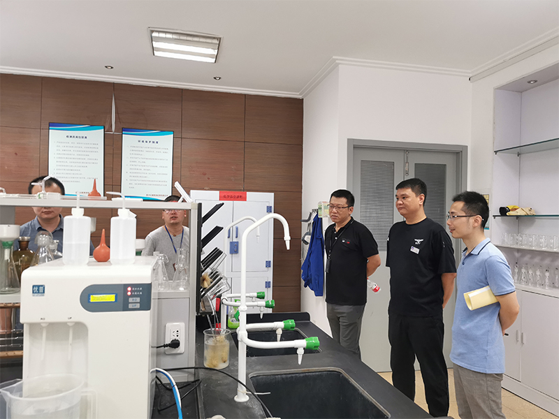 華星公司參加全省“膠粘劑中甲苯、...